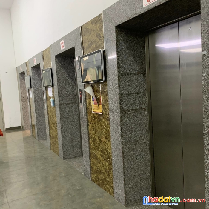 Bán chung cư 97m2, việt hưng, long biên. 3 pn , 2 wc, nhỉnh 2 tỷ