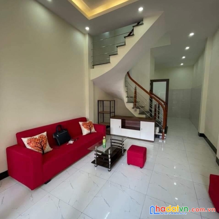  nhà đẹp - minh khai 33/35m2-  3 tầng - mt3.7m - giá 3.45 tỷ hoàng mai