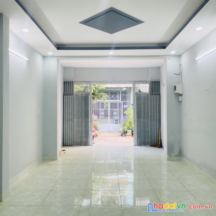 Nhà hxh lê văn quới bình tân.hẻm trải nhựa, ô tô tải rộng 6m.