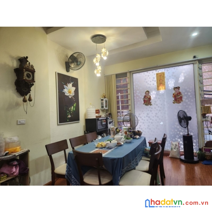 Bán nhà phố trường chinh, cách mặt phố 5m, dt 86.6 m2, mt 6.9m, 85tr.m2 0338080356