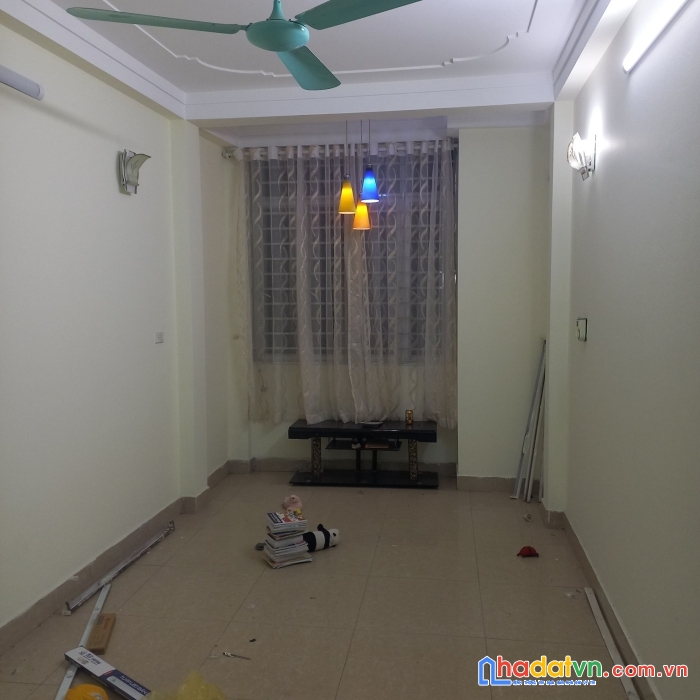 Cần bán gấp nhà đường quang trung  hà đông 38m2,2 tầng giá 3.05tỷ. lh-a hóa¬-:0983199056