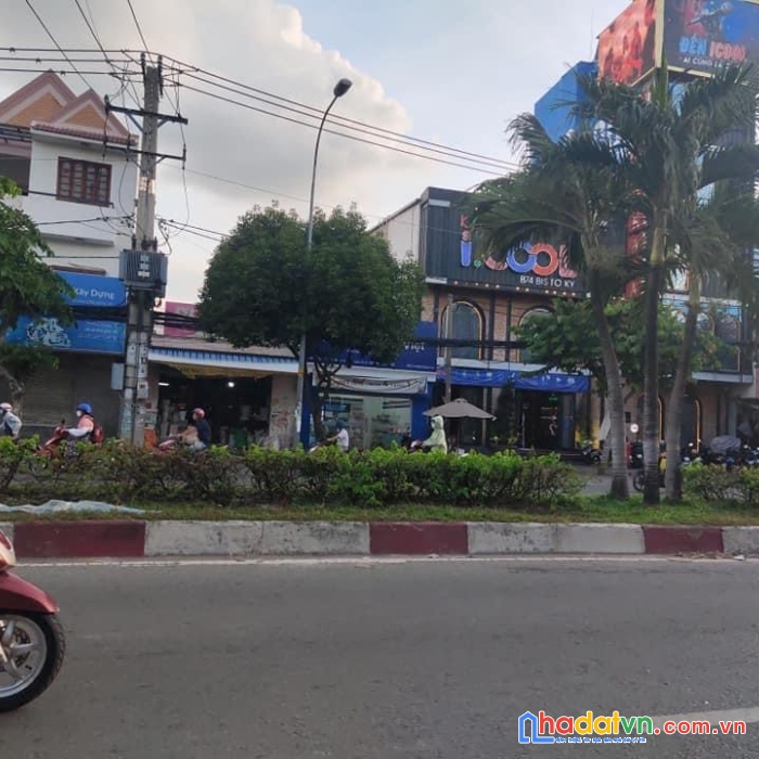 Bán nhà mặt tiền tô ký , 3 tầng btct mới , kinh doanh sầm uất , sát chợ cầu gò vấp.