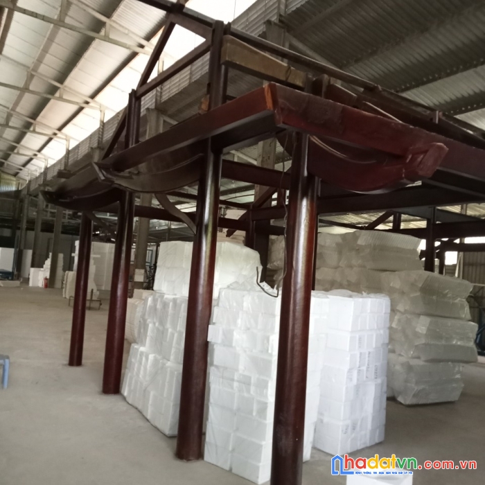 Chính chủ cần bán nhà gỗ 3 gian diện tích rộng