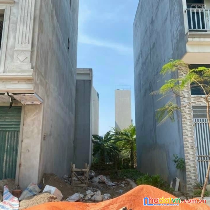 Bán đất dịch vụ yên nghĩa sát lô góc, 50m2, mt5m, nhỉnh 5 tỷ