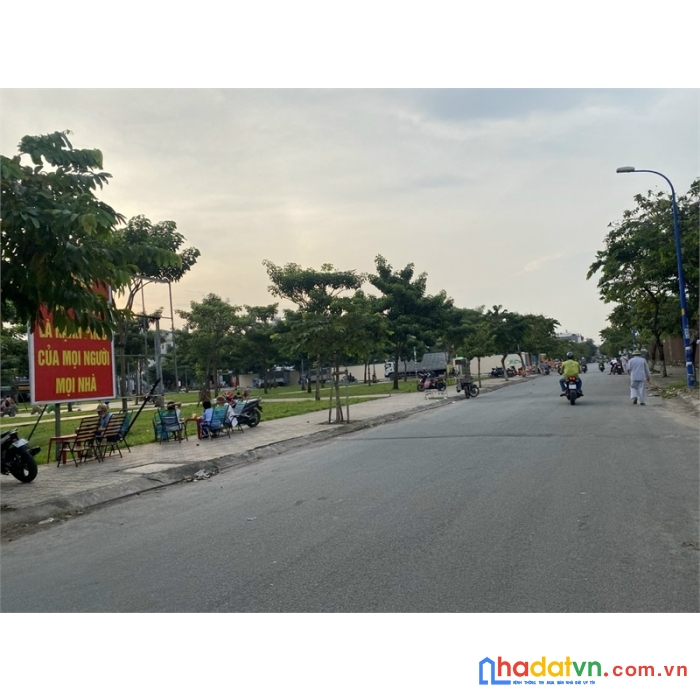 Bán nhà khu phân lô lê trọng tấn, 131 m2, 6 tỷ 2