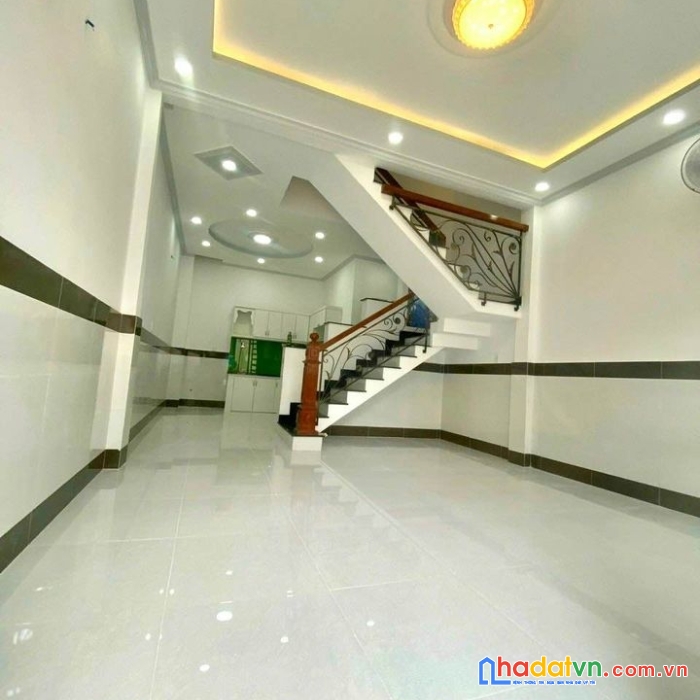 Bán nhà cổ linh, nội thất đẹp lung linh, 42m2 4t giá 3.5 tỷ
