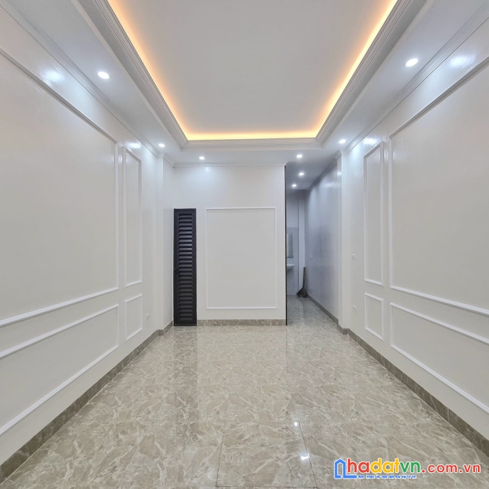 Nhà đẹp, đỉnh hoàng đạo thành 30m2, 6 tầng, mặt tiền 3.5 mét, giá rẻ như cho 7.2 tỷ - kinh doanh,