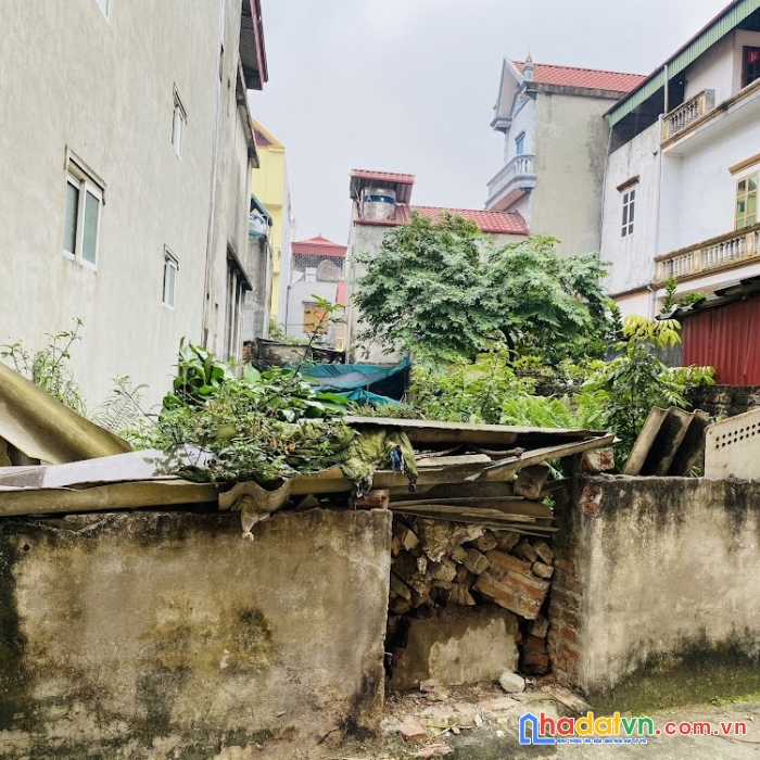 Bán tháo lấy tiền trả nợ 106m ngọc chi-vĩnh ngọc đường thông ô tô đỗ chỉ 5x nhỏ.