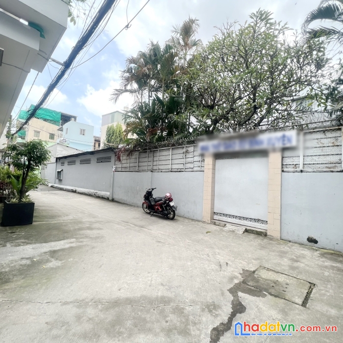 Nhà bán căn đôi sh riêng hẻm ôtô 39 dạ nam 8.3x16m p2 q8 giá 13,5 tỷ