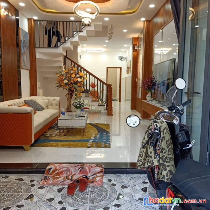 Chỉ 4 tỷ 5 có nhà siêu đẹp 52m2 đường ông ích khiêm p14 quận 11