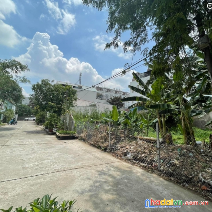 Nhà 3 lầu 1.170m2 ngay linh đông.thủ đức
giá 85 tỷ