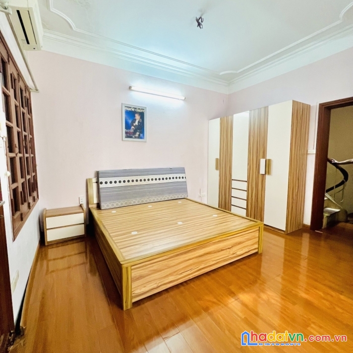 Bán nhà lò đúc vuông vắn ngõ rộng 41m, 4 tầng, mt4m nhỉnh 4.5 tỷ