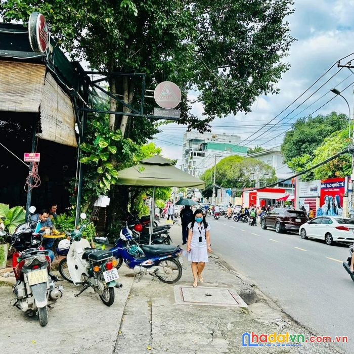 Ngay đại học ngoại thương bình thạnh - vài bước ra mặt tiền d5 – dt 52m2 vuông a4 - 3 tầng btct -