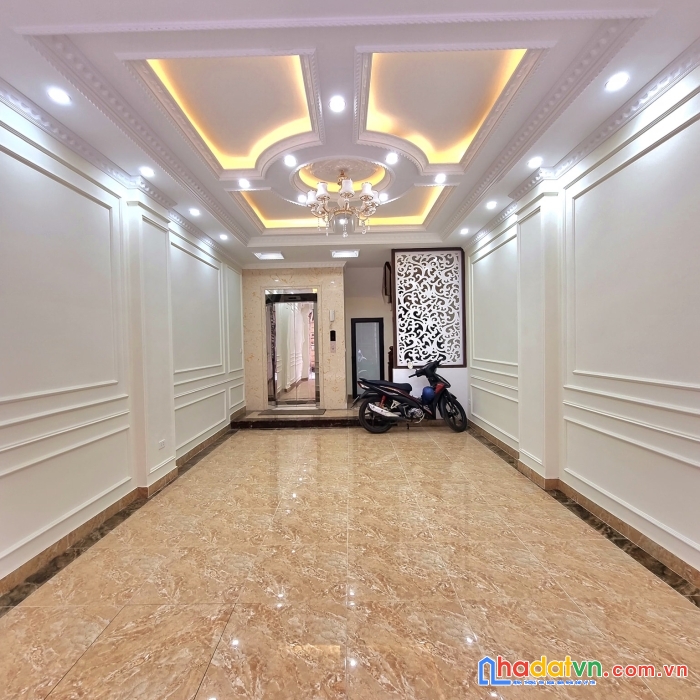 Bán nhà mặt phố cầu giấy, xây mới, có thang máy, 45.3m, 8 tầng, mt 4.3m.