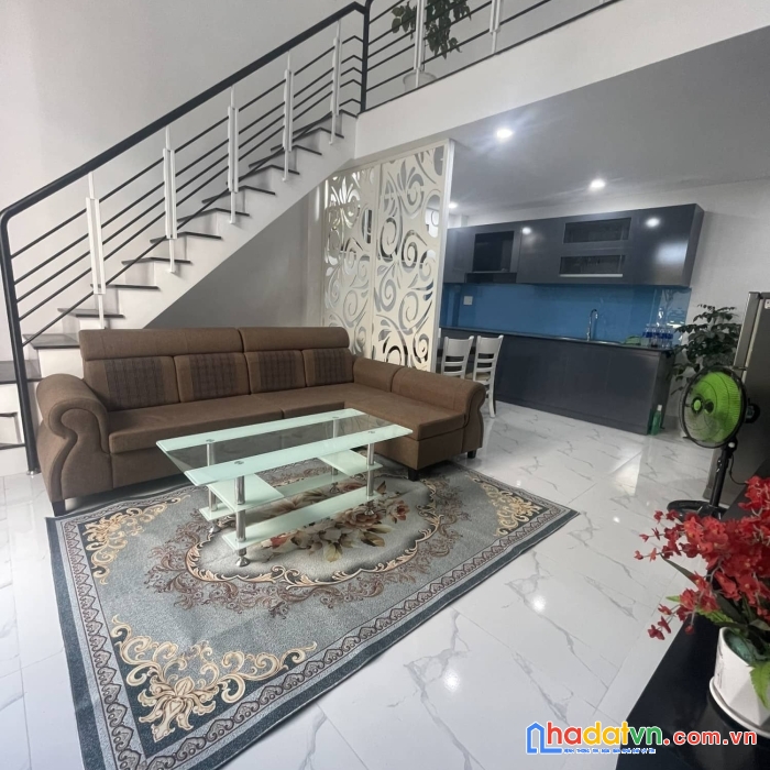 Nhà kiệt ô tô điện biên phủ, giá 2 tỷ 490,trung tâm quận than khê.