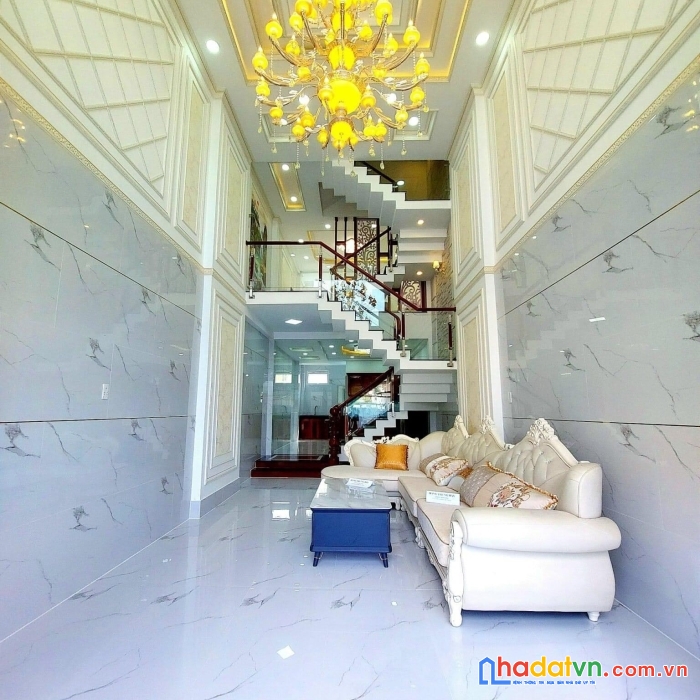 Em là hoa hậu, đa sĩ hà đông, 37m, mặt tiền rộng, 2 mặt thoáng giá tốt chưa đến 3 tỷ