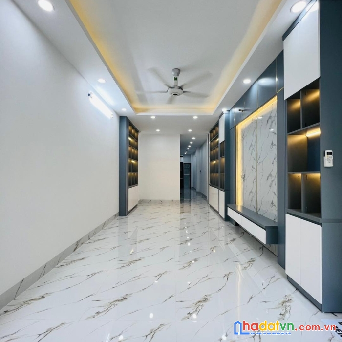 Bán nhà p. trịnh văn bô, 42m2 x 5 tầng, mt 4m, đường lớn, ô tô, 3.55 tỷ