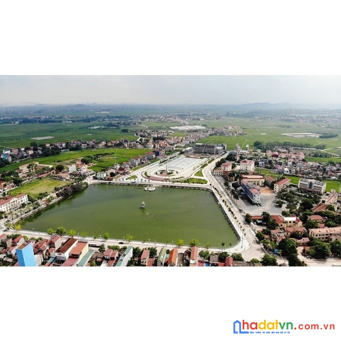 Chính chủ cần tiền bán cắt lỗ lô biệt thự view hồ thoáng đẹp sổ đỏ xây nhà luôn và ngay khu đông