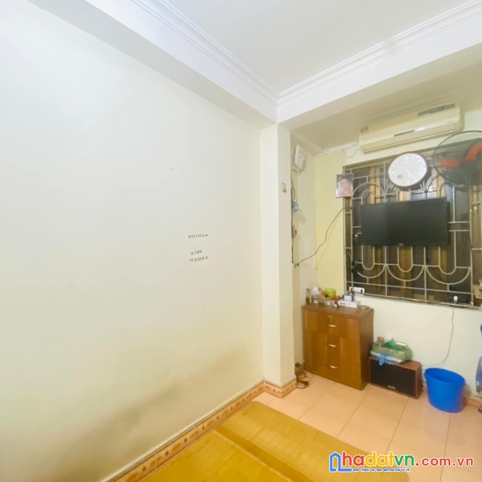 Siêu hiếm- 1,45 tỷ có ngay nhà 5 tầng - sổ riêng- kinh doanh