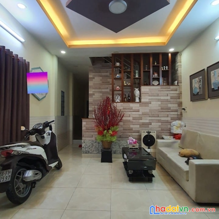 Nhà 2 mặt tiền, q7, huỳnh tấn phát ,giá 5.75 tỷ, 4x15m2, 3 tầng, 3pn, 3wc, sổ vuông vức, công