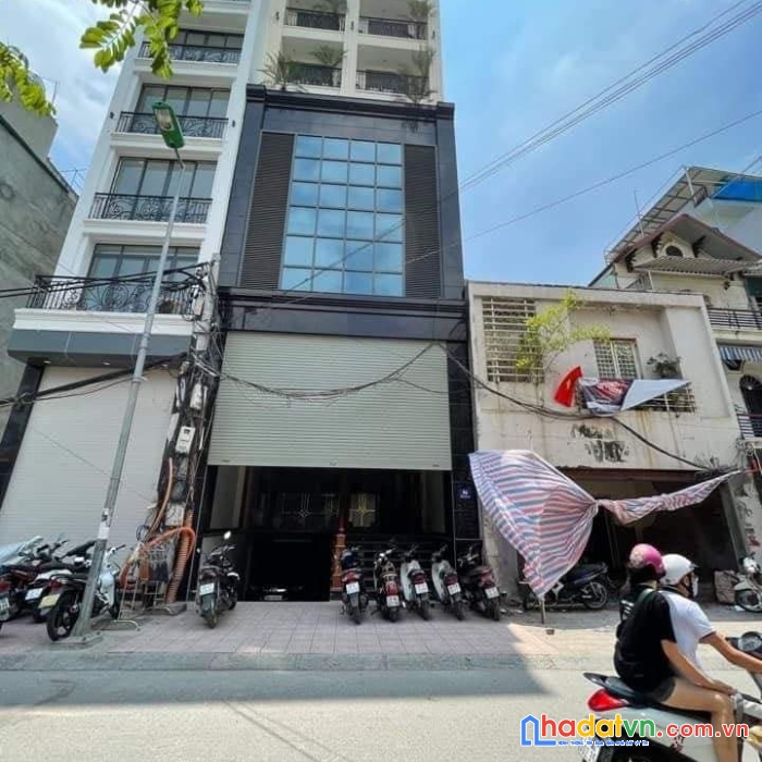 Bán tòa nhà vp mặt phố cầu giấy, 200m, 10t, cho thuê 300tr, giá 55 tỷ