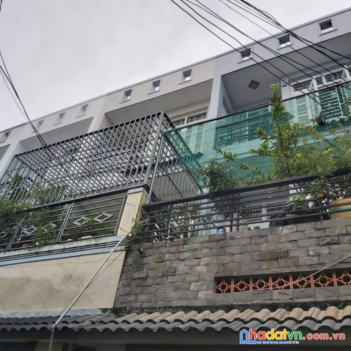 Bán nhà quận 12 giá rẻ - 200m2- có 12 phòng trọ. chỉ 40tr.m2.