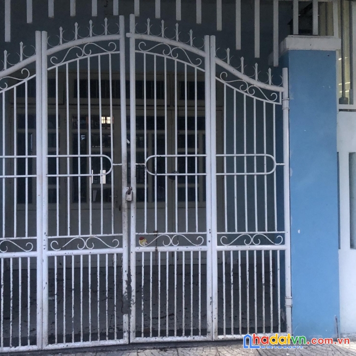 Bán gấp mt c4 thanh lương11– hoà xuân 10m2 giá chỉ 4.5ty 0935808739