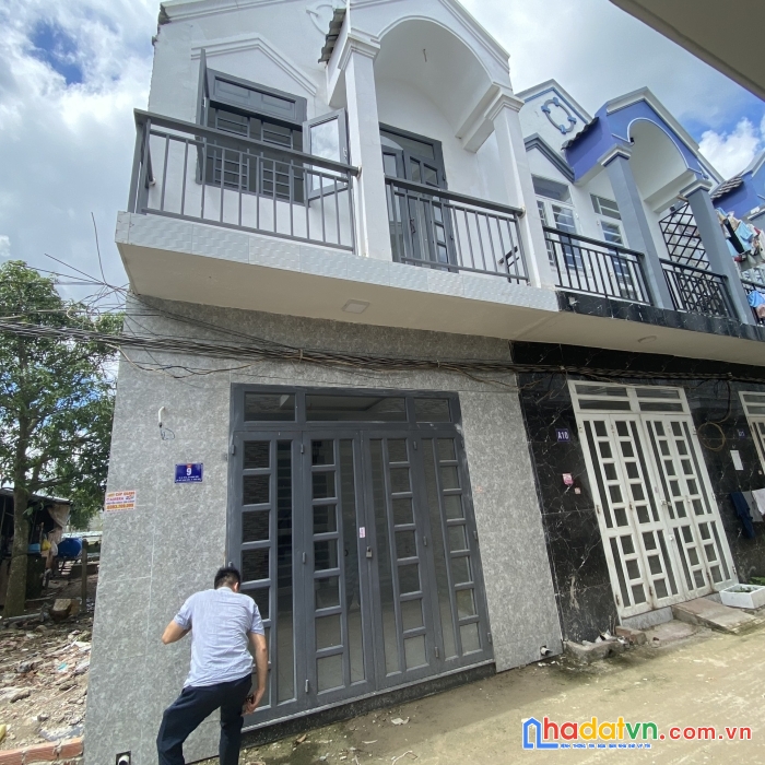 Nhà phố sổ hữu lâu dài giá tốt nhất long an