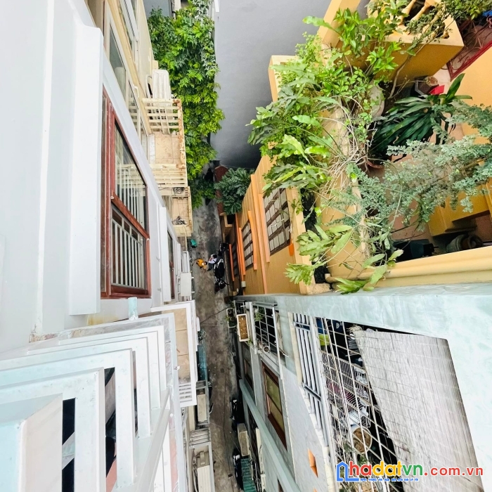 Nhà đẹp phố chùa láng - ngõ thông thoáng - cách ô tô vài bước - 5 tầng - 6 ngủ - đủ công năng