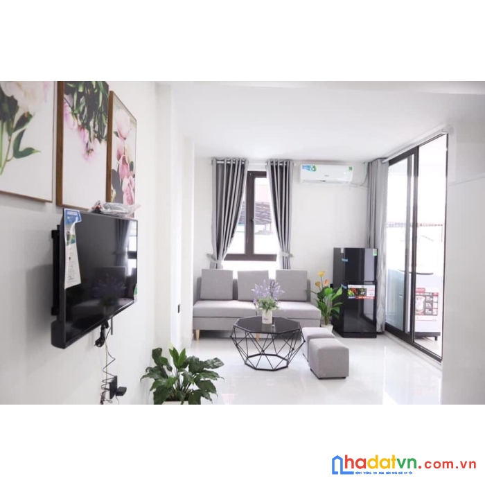 Bán ccmn quận cầu giấy 130m, 8t, 42pkk, dt 220tr/tháng, ô tô, nhỉnh 27 tỷ