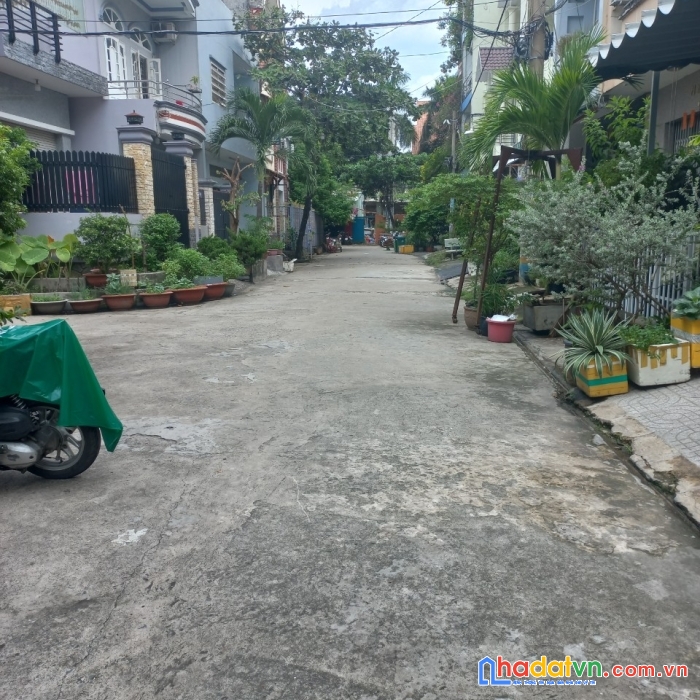 Nhà hẻm 8m-3 tầng*(4m.17.5m)-kinh dương vương-mới-giá nhỉnh 9 tỷ.