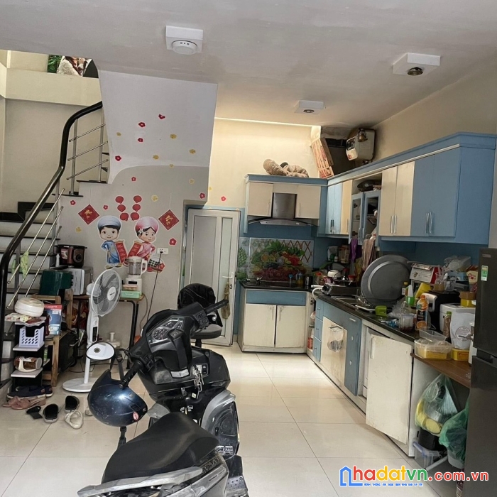 Võng thị dt 36m2. 6 tầng. mt 4.8m. gara oto. kinh doanh.  giá 7.5 tỷ