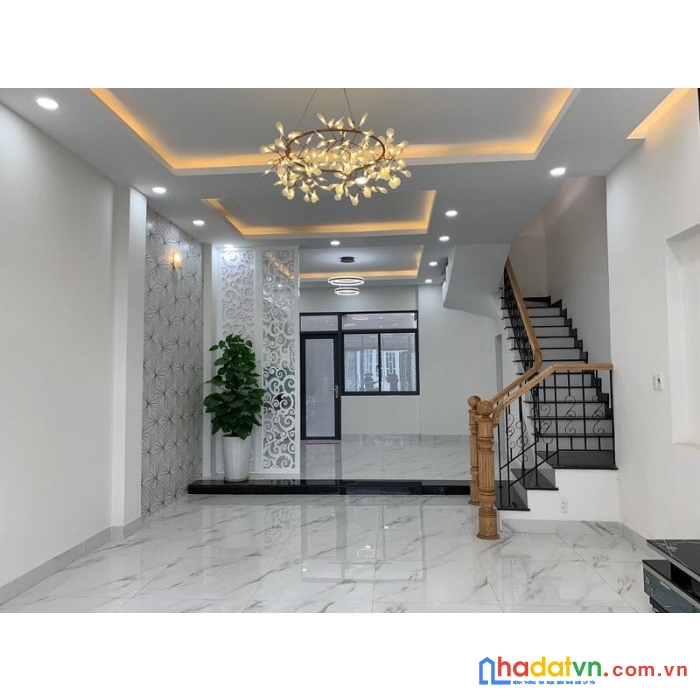 Bán nhà đường nơ trang long , p.13, quận bình thạnh, dt: 4x18m, dtcn: 72m2, kc: 1 trệt 3 lầu. giá