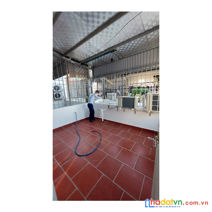 Cần bán nhà bát khối gấp, giá rẻ không ngờ 42,4m2 3,9 tỷ