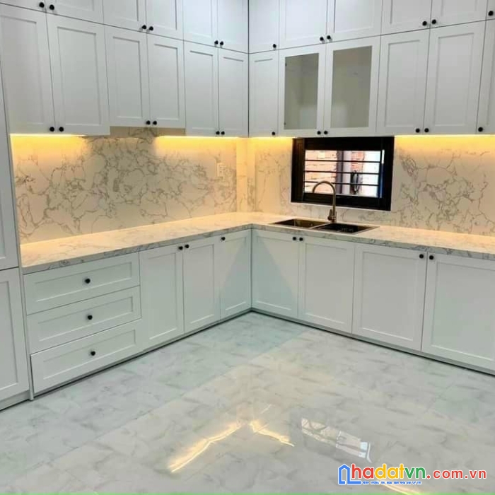 Lũy bán bích- tân phú - xe hơi - 60m2 - 3 mặt thoáng - tặng nội thất cao cấp - ở ngay .nhích 6 tỷ