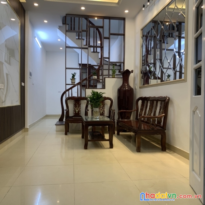Bán nhà cầu giấy 4 tầng 34m2, mt 4m, 4,15tỷ , trung tâm quận cầu giấy , tiện ích đầy đủ