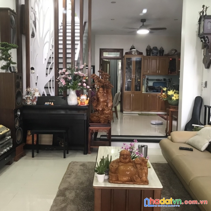 Bán gấp nhà khu vip 2 tầng đẹp – hoà xuân dt 100m2 giá chỉ 5.30 tỷ 0935808739