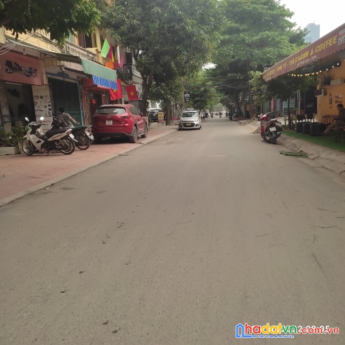 Bán nhà đường lê quang đạo từ liêm. nhà đẹp, lô góc. chỉ 3.75 tỷ. sẵn dọn về ở ngay.