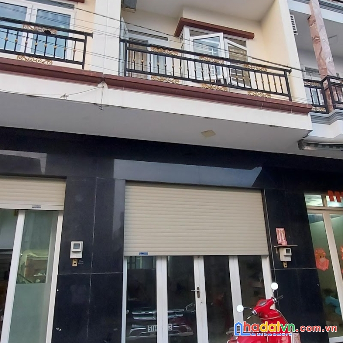 Nhà hẻm xe hơi 6 m. hương lộ 2 bình tân.