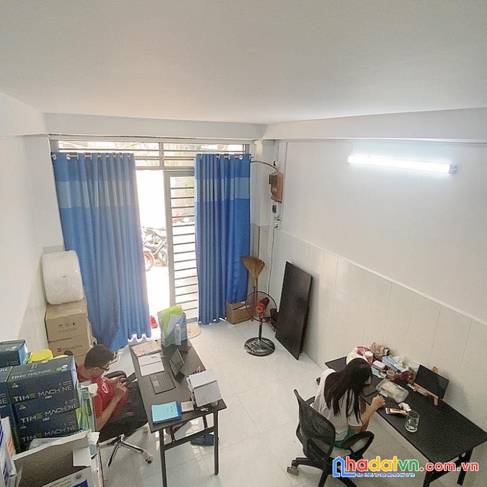 Bánnhà hẻm4mphan xích longphúnhuận,30m2,2tầng,4tỷ.