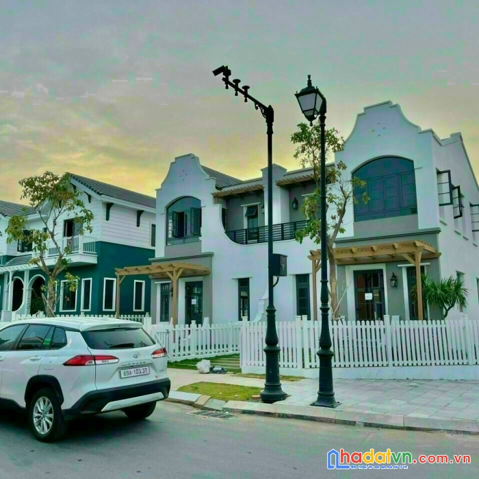 Gấp gấp cần bán cắt lỗ biệt thự mặt biển,chỉ 7 tỷ, năm sau nhận nhà.