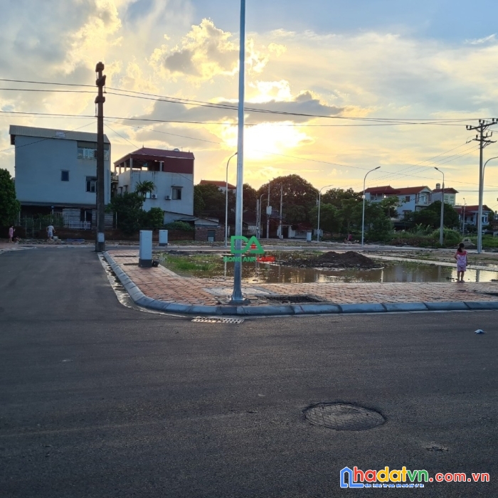 Bán đất đấu giá nguyên khê đông anh – sát kênh đào – 5x tr/m2