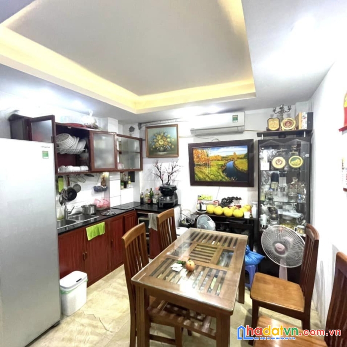 Ngõ siêu to!!! bán nhà đống đa phố đê la thành nhỏ dt 38m2, dtsd 41m2x4t, mt 3.6m, oto vào nhà,