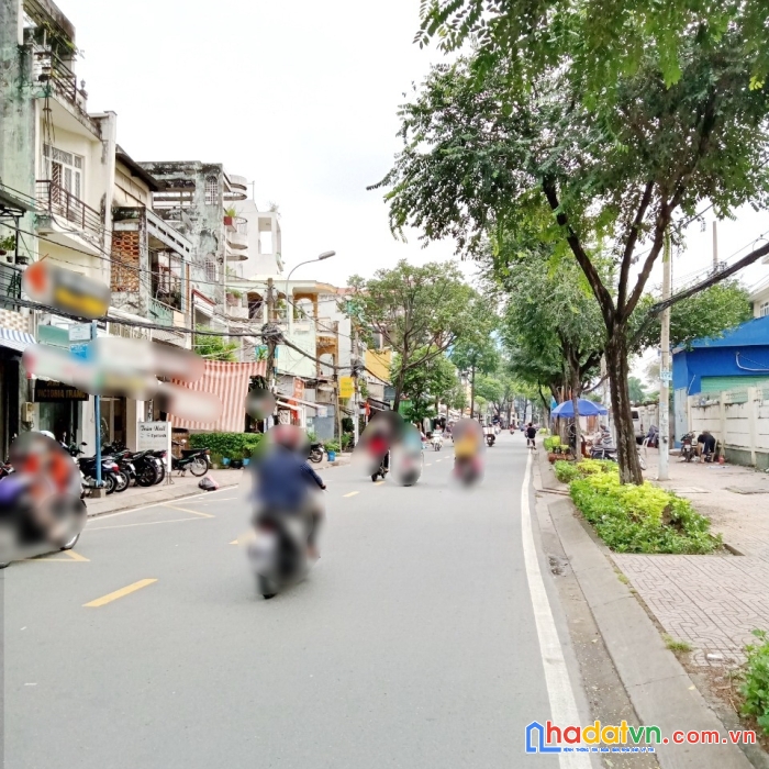 Nhà bán căn góc mặt tiền đường hưng phú - phường 8 quận 8