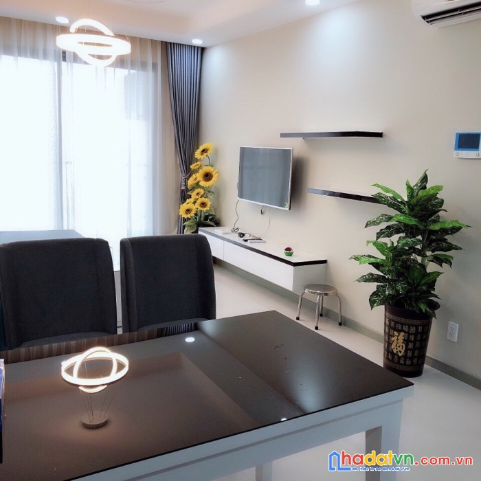 Bán gấp căn hộ 92m2, the gold view, 2pn 2wc, lầu cao, view đẹp. lh 0901.373.286