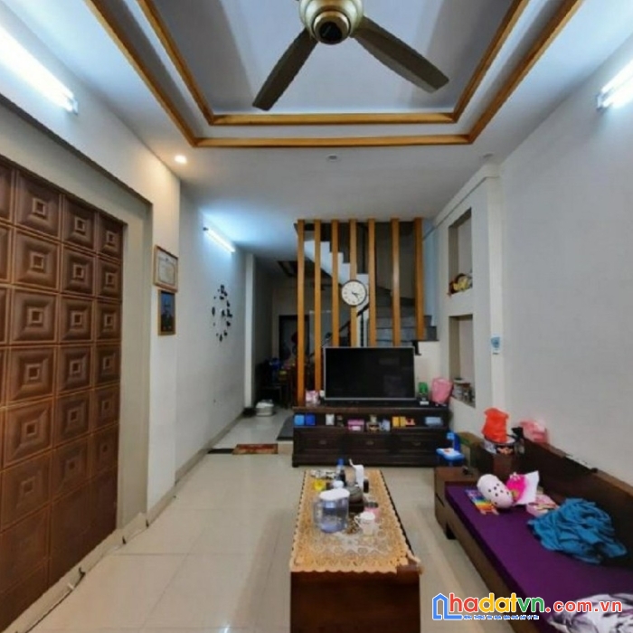 Bán gấp! nhà đa sỹ, ngõ ba gác, gần chợ, ngõ trải nhựa, 36m, 3pn, giá cực tốt 2.5 tỷ,