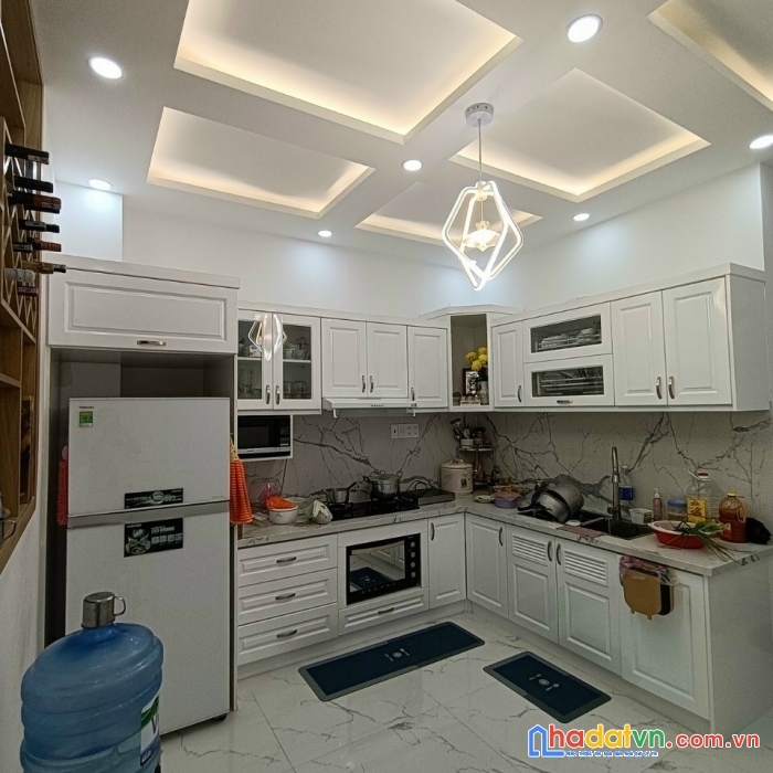 Nhà hẻm 3.5m, 4 x 9m, 2 lầu, hoàng hoa thám, 6.1 tỷ, bình thạnh