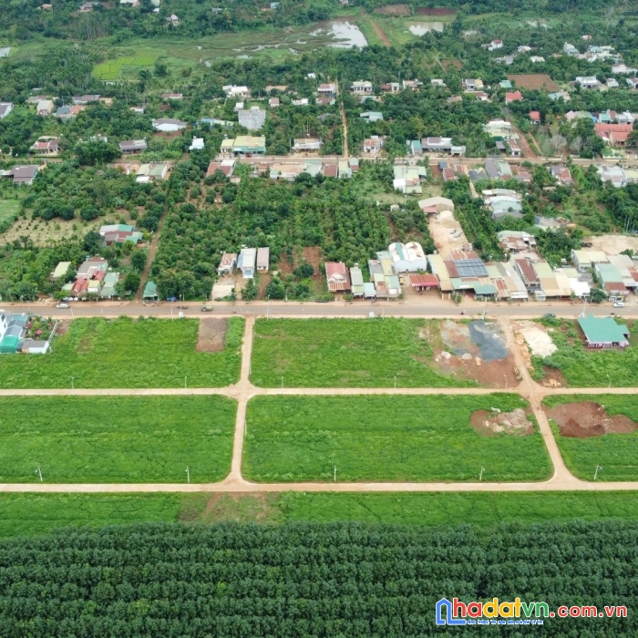 Bán lô đất sổ đỏ giá 725tr