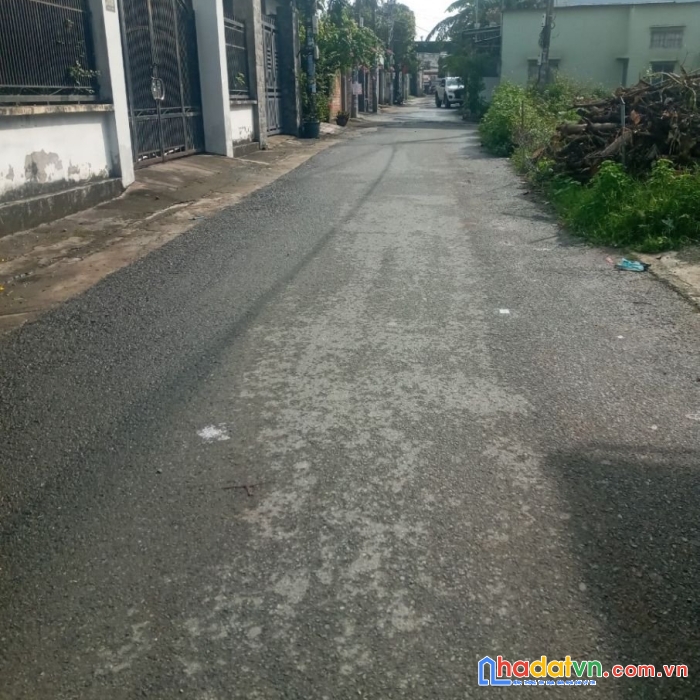 Bán lô đất giá rẻ 60m2 shr thổ cư 100% đường ô tô gần chợ trảng dài