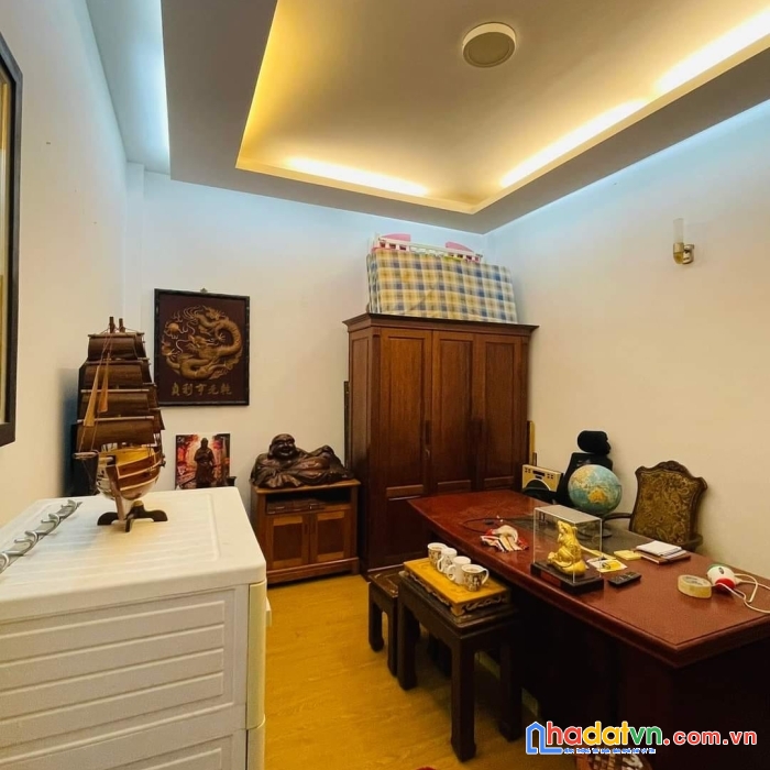 Căn góc đẹp. ô tô tránh, kd. tiện ích chung cư. nguyễn xiển. 60mx4t. mt4,6m. giá 11,5 tỷ.